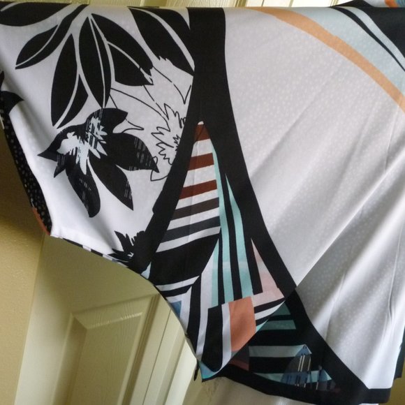 CHICO’S Reversible  Cocoon Ruana Wrap - Picture 8 of 16